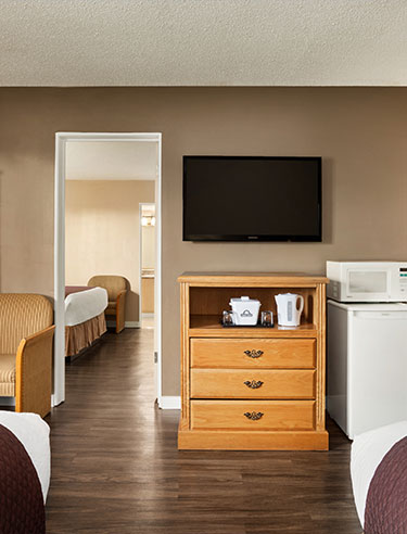 Hotel Rooms & Suites in Victoria, BC
